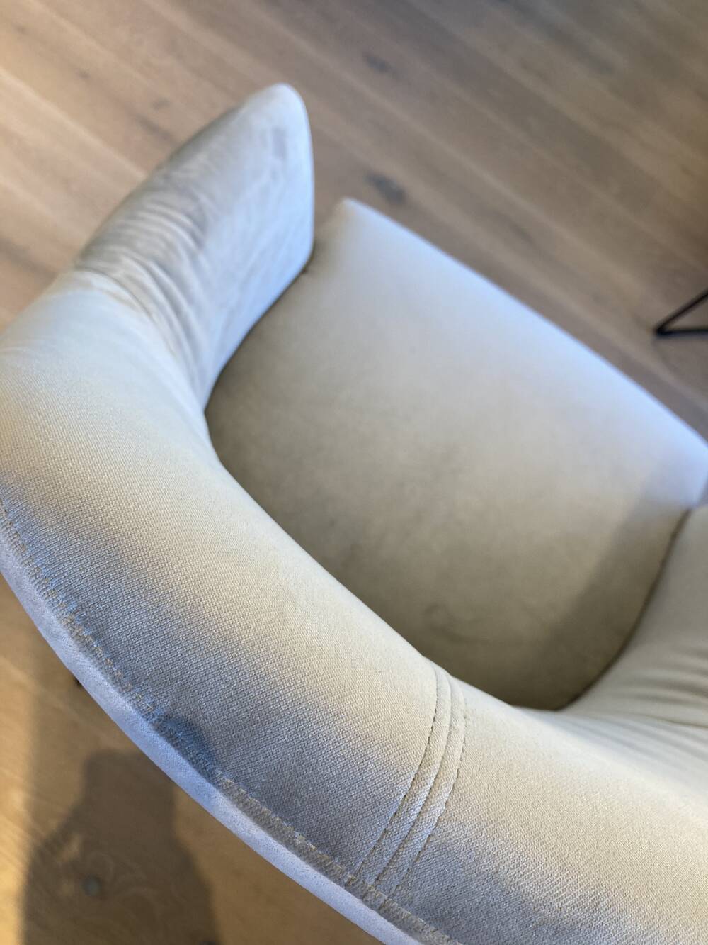 IP Design Armlehnenstuhl FLOW